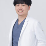NYNACLINIC 院長 青木胤磨の近影